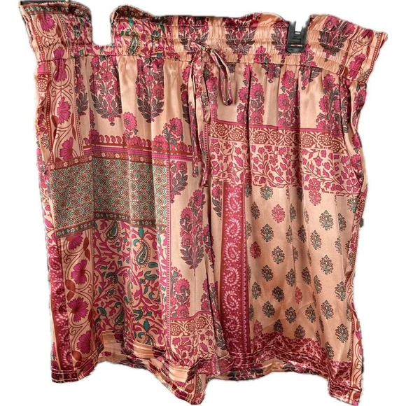 Kaktus + 3X Red Floral Satin Shirred Drawstring Waist Side Pockets Dress Shorts - Picture 4 of 7